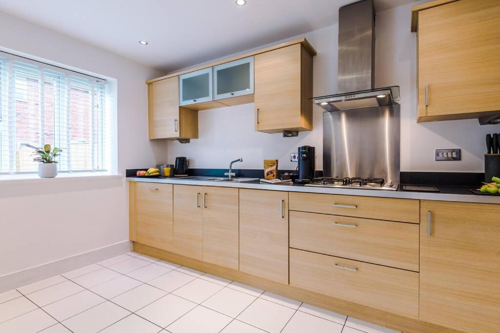 Luxurious Cosy 4Br Home Cheshire Saughall Экстерьер фото