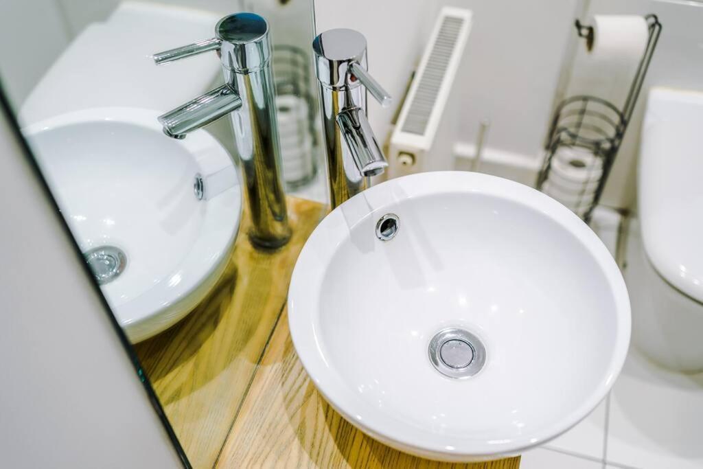Luxurious Cosy 4Br Home Cheshire Saughall Экстерьер фото