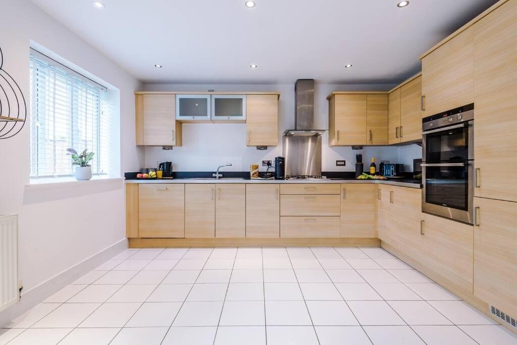 Luxurious Cosy 4Br Home Cheshire Saughall Экстерьер фото