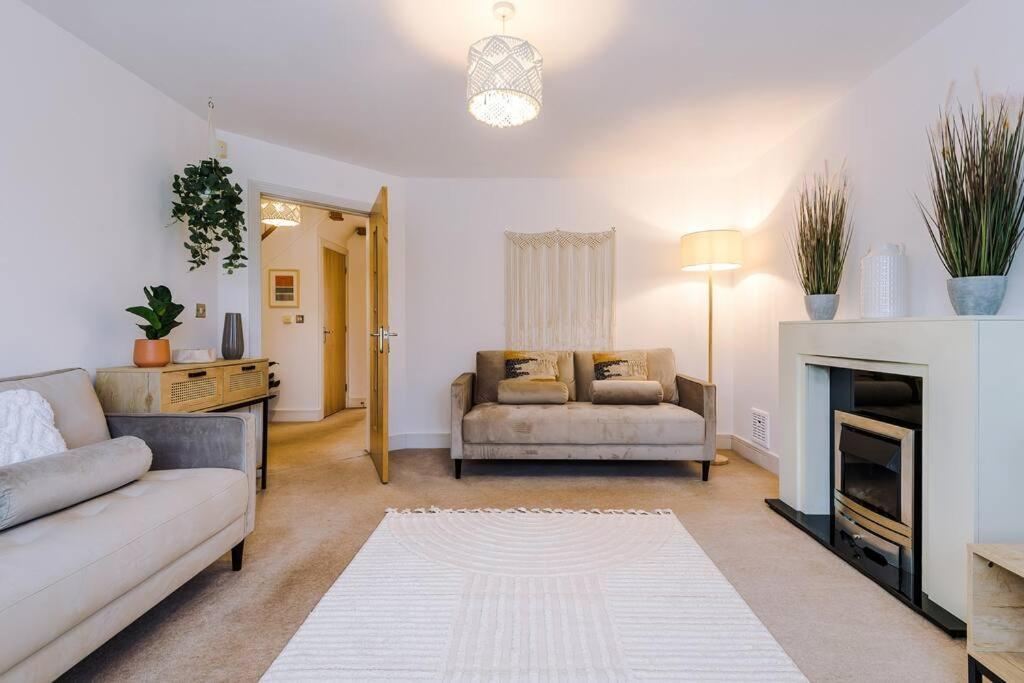 Luxurious Cosy 4Br Home Cheshire Saughall Экстерьер фото