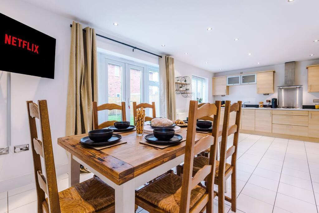 Luxurious Cosy 4Br Home Cheshire Saughall Экстерьер фото