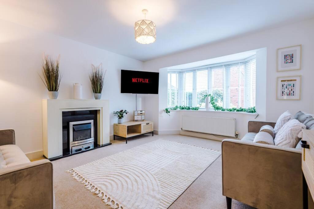 Luxurious Cosy 4Br Home Cheshire Saughall Экстерьер фото